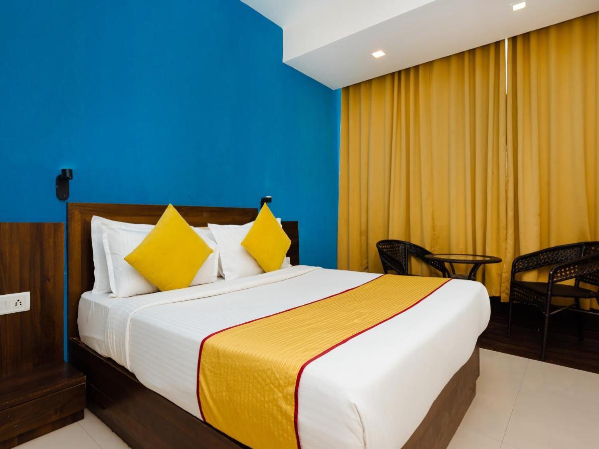 Hotel Aura - Near Malad Link Road Gorai Exterior photo